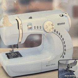 Kenmore mini ultra Sewing Machine 