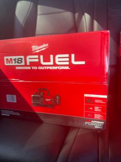 Milwaukee M18 FUEL 5 CFM Vacuum Pump Kit – Brand New