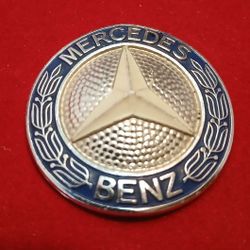 1986-91 Mercedes Benz  HoodGrilke Emblem Vintage OEM
