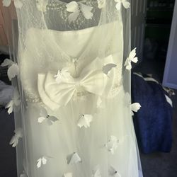 Whit. Dress New  Never Worn Size 10