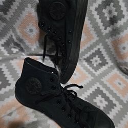 Women's Converse Chuck Taylor All Star High Top sneakers size 11