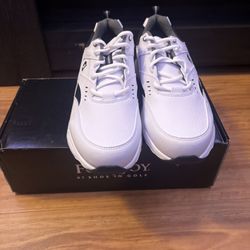 Footjoy golfing shoes 