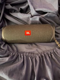 JBL FLIP 4