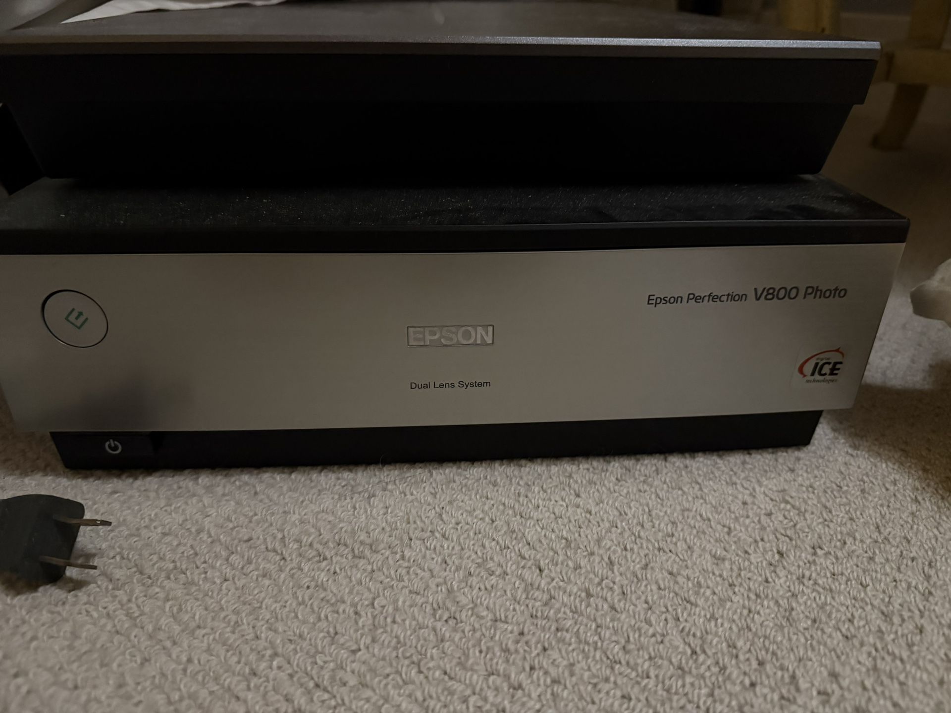 Epson Perfection V800 Photo Scanner