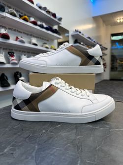 Burberry House check panel