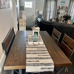 Barn Style Table With Chairs 