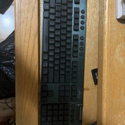 Logitech 915 Keyboard