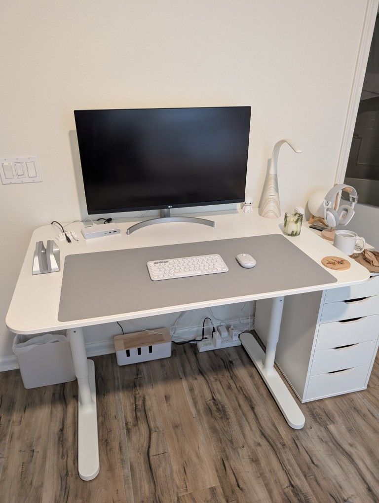 IKEA BEKANT Desk, White