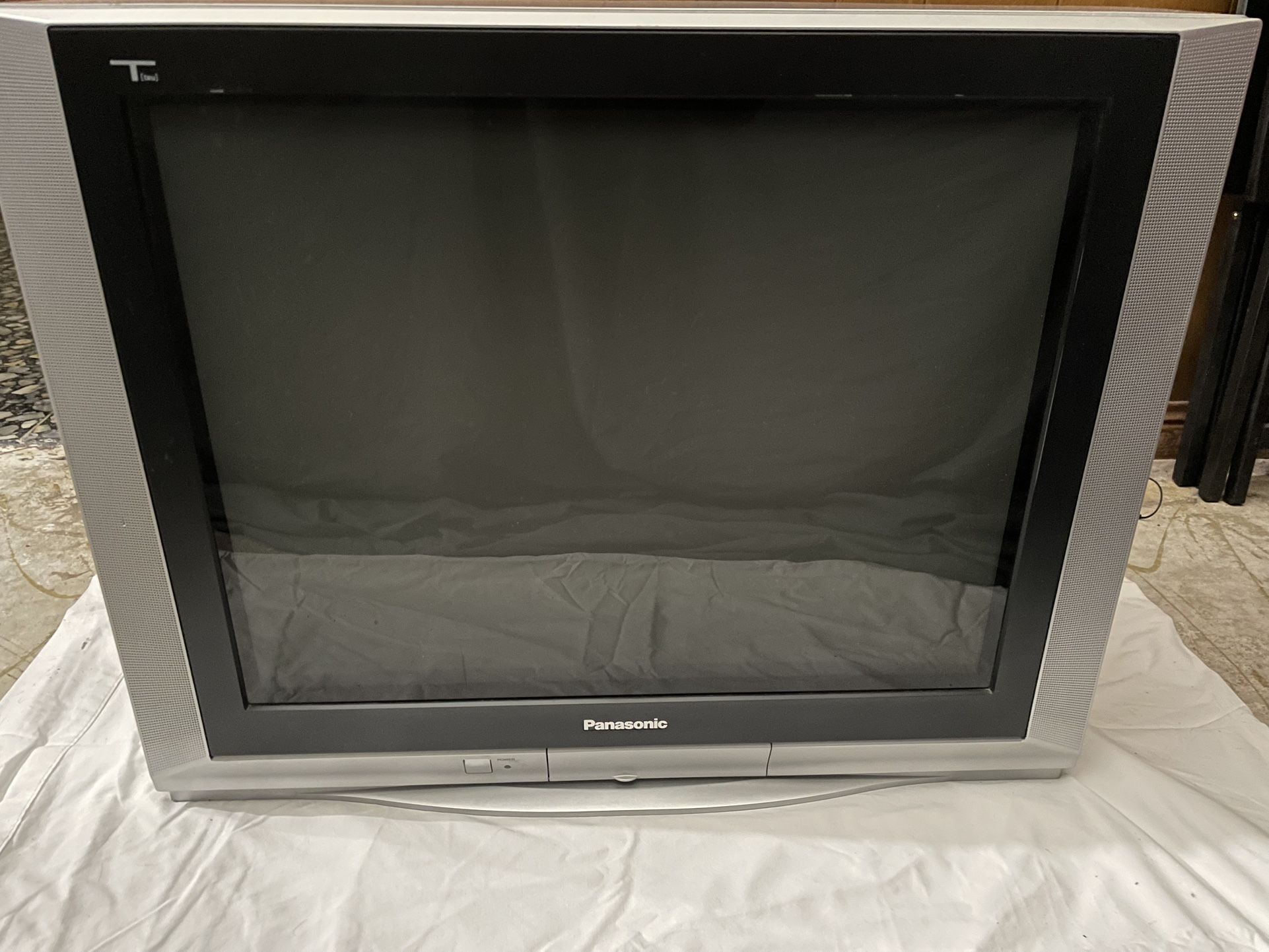 Panasonic 27” CRT TV