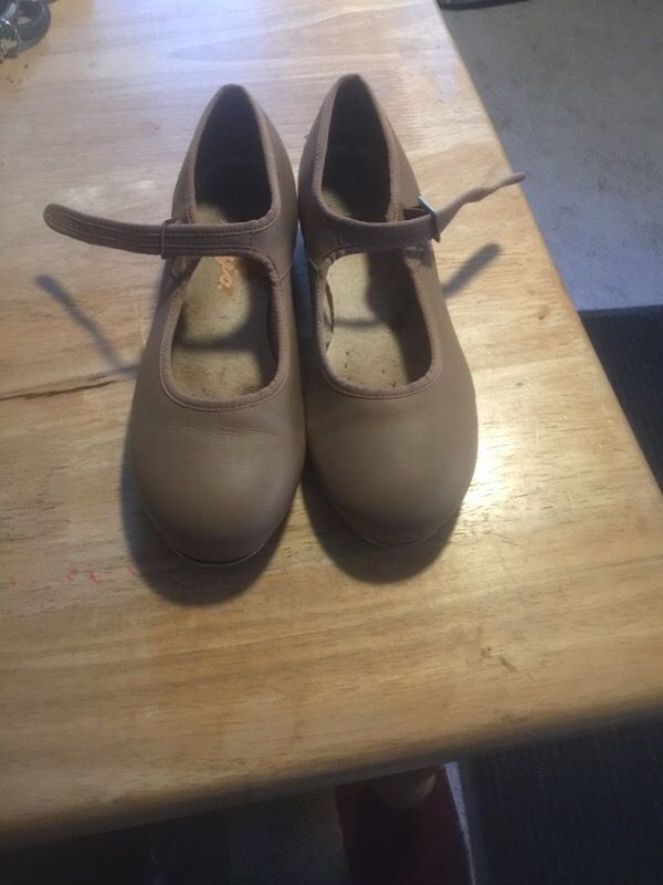 Capezio Carmel tap shoes size 6
