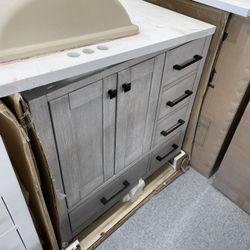 Bathroom vanity cabinet 36” solid mango Quartz top with sink and backsplash 