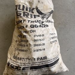 1 Pair Of Tire Chains