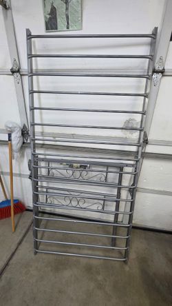 Twin bed frame (no mattress)