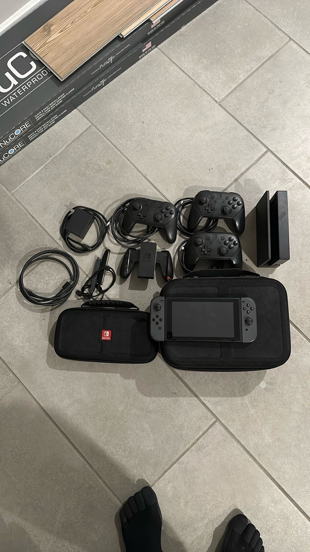 Switch + 3 Pro Controllers + Travel Cases + 512gb SD Card