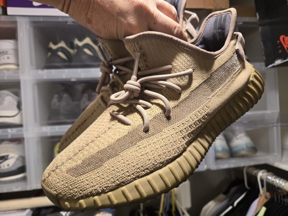 Yeezy 350 V2 Earth Size 11