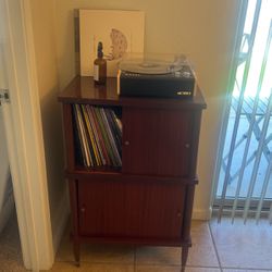 Cabinet - Record shelf