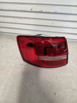 2015 to 2018 Volkswagen Jetta Left tail light