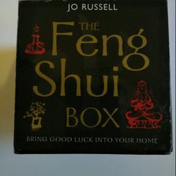 The Feng Shui Box: Bring Good Luck into Your Home by Jo Russell