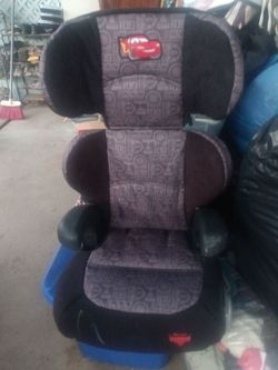 Car seat $10