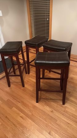 Set of 4 Backless Bar Stools