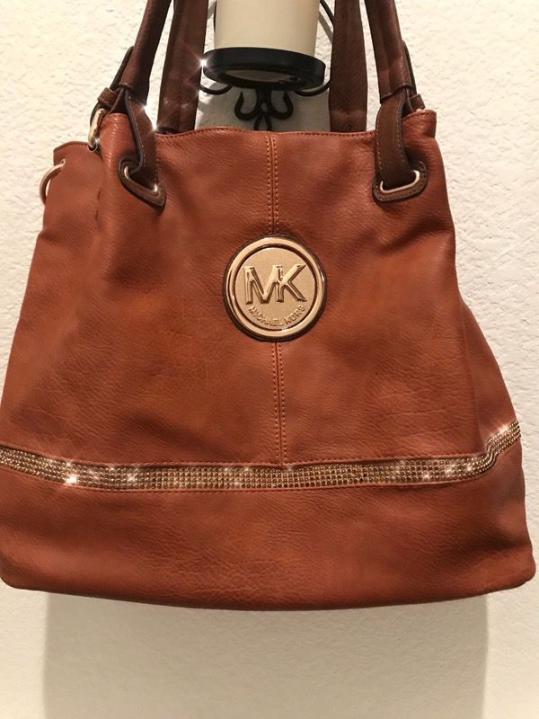 BRAND NEW MICHAEL KORS