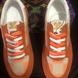 Clones Louis Vuitton Mens Italy Size 40 Sneakers 