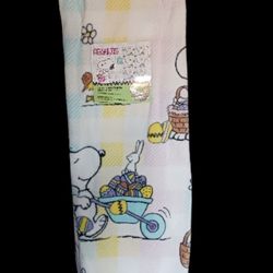 Peanuts Snoopy Easter Throw 50x70in 