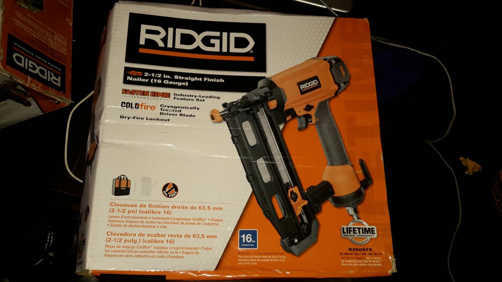 NEW IN BOX RIDGID Straight Finish Nailer