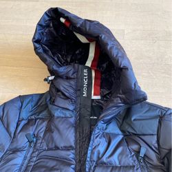 Mens Monclear Ski Jacket Size 2 = Small 