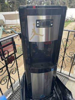 Glacier Bay water dispenser 