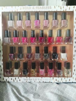 Tri-Coastal design nail polish giftset.30pcs/ 5.7 fl oz.