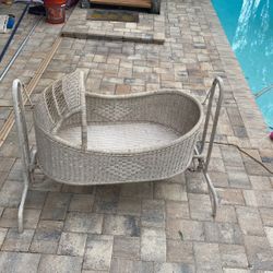 Antique Wicker Bassinet 