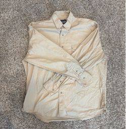 Men’s Wrangler Button Up Size Large