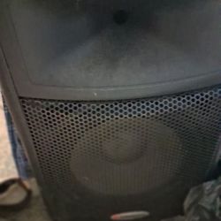 Harbinger Aps15 Powered Speaker 
