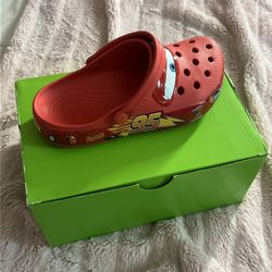 Lighting McQueen Crocks Size 6