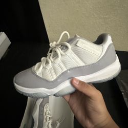 Jordan 11 Low Cement Grey 
