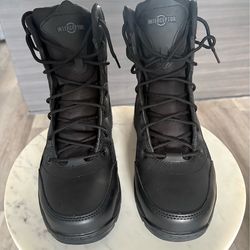 Steel toe boots