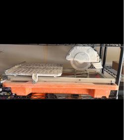 Tile installation bundle and tools