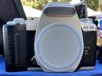 Pentax MZ-50 Quartz Date AF 35mm SLR Film Compact SLR Camera Body Only