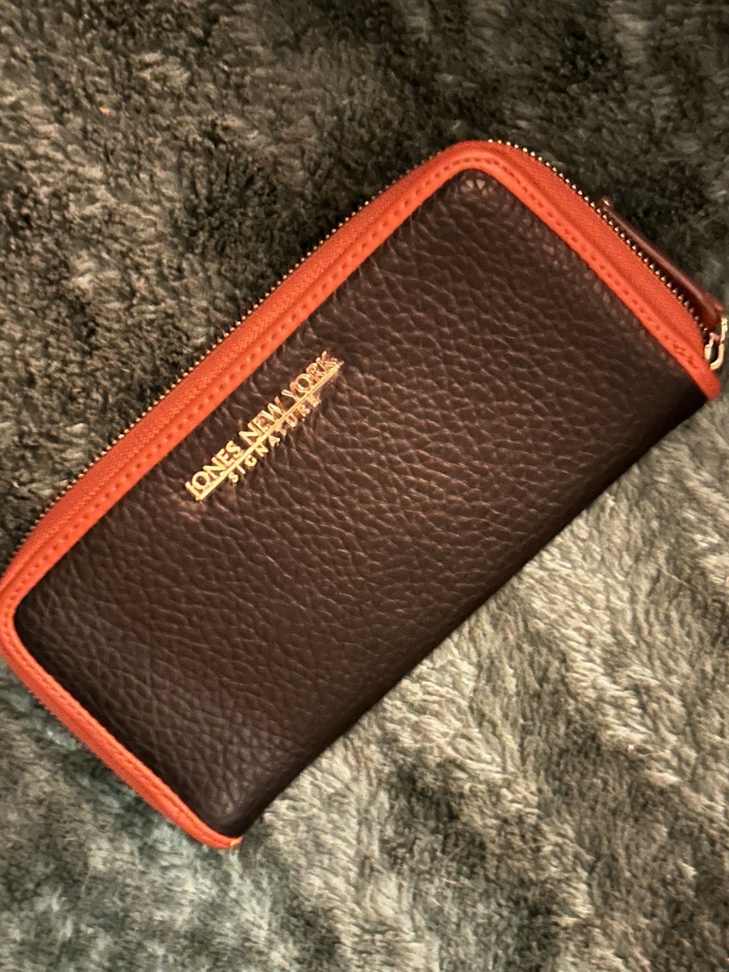 Jones New  York Signature Woman’s Wallet