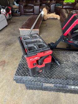 Milwaukee pack out vacuum