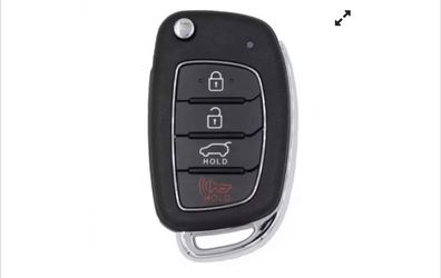 Car keys/ llaves de carro