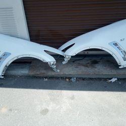 2014-2017 FX35/37 Fx50 Fx70 Fenders With Molding OEM 