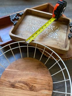 Wood kitchen decor: fruit basket, tray, stand