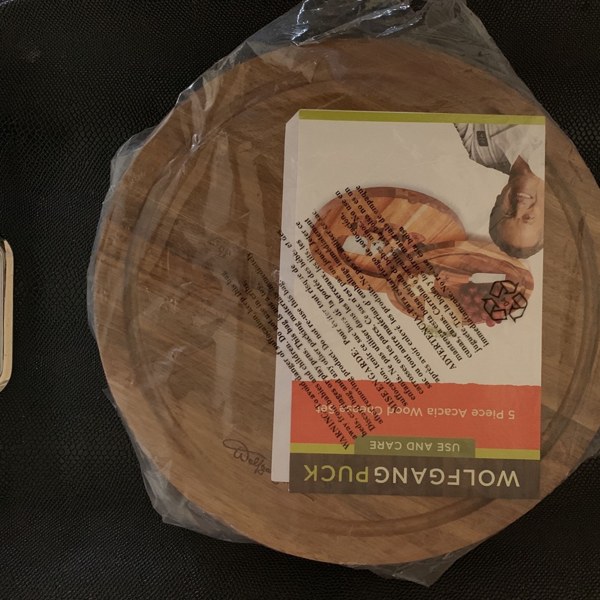 WOLFGANG PUCK 5 CHEESE ACACIA WOOD SET PREOWNED