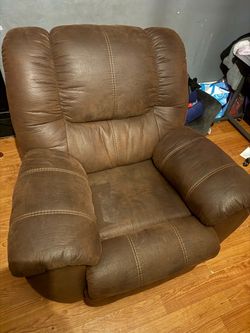 Brown Oversized Rocking/recliner Chair