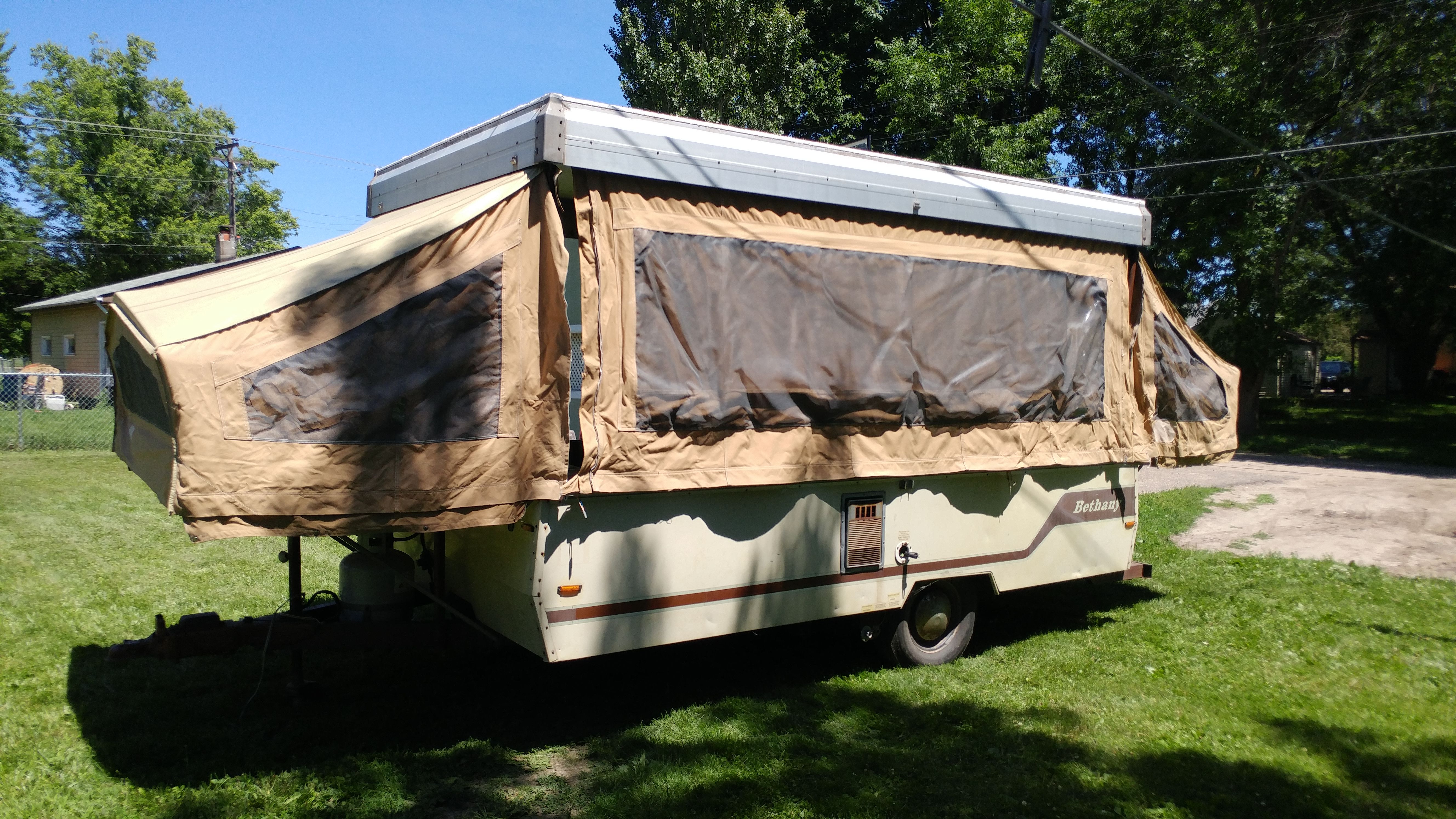 1976 Bethany popup camper
