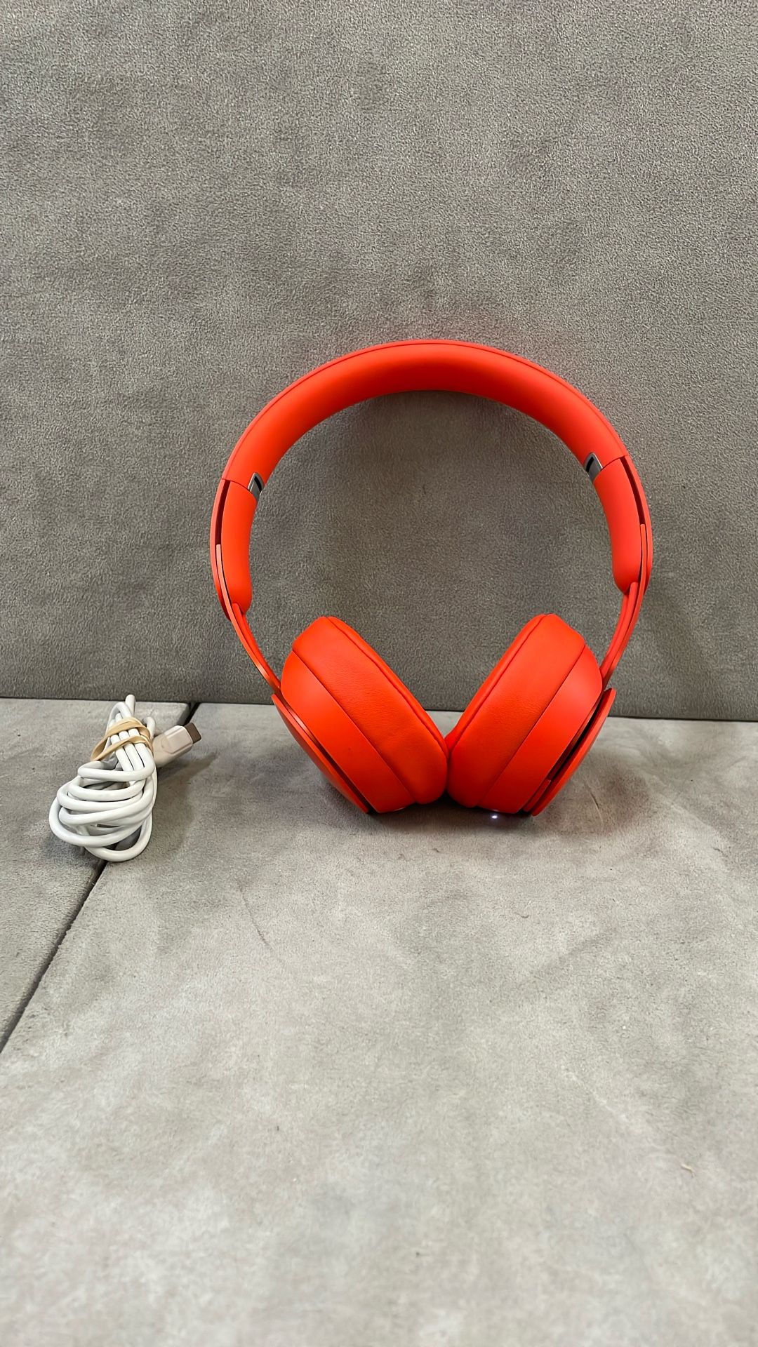 Beats Solo Pro