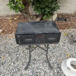 Yamaha KX-W582 Dual Cassette Deck – For Parts Only (Playback Runs, No Sound)  ⸻  📄 Description:  Selling a Yamaha KX-W582 stereo double cassette deck