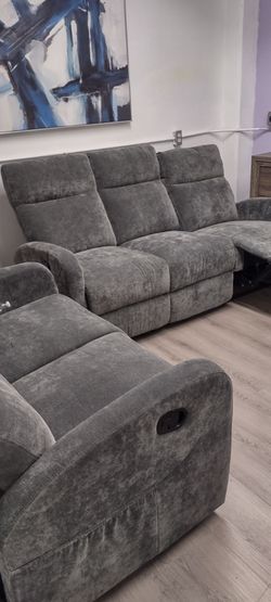 New 2 pc reclining living room set with reclining sofa and reclining loveseat